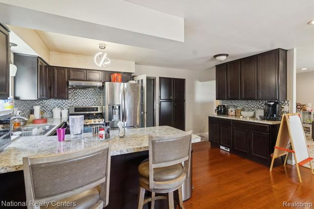 44768 Hanford Road, Canton, MI 48187
