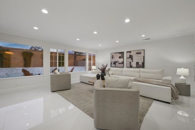 7333 Tulipwood Cir, Pleasanton, CA 94588