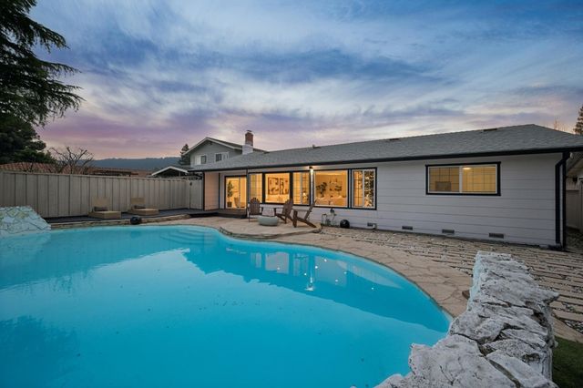 7333 Tulipwood Cir, Pleasanton, CA 94588