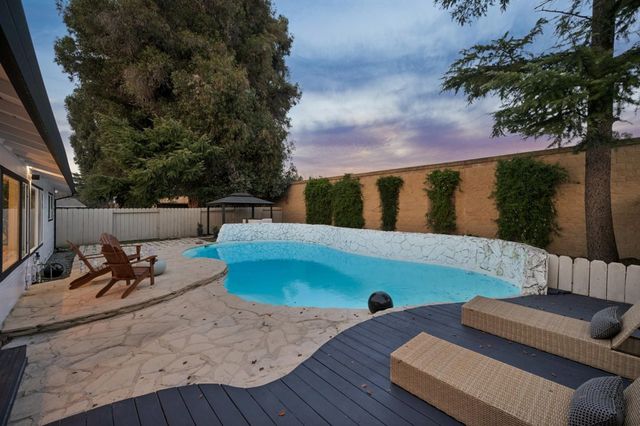 7333 Tulipwood Cir, Pleasanton, CA 94588