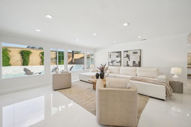 7333 Tulipwood Cir, Pleasanton, CA 94588