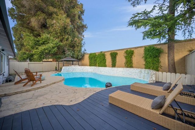 7333 Tulipwood Cir, Pleasanton, CA 94588