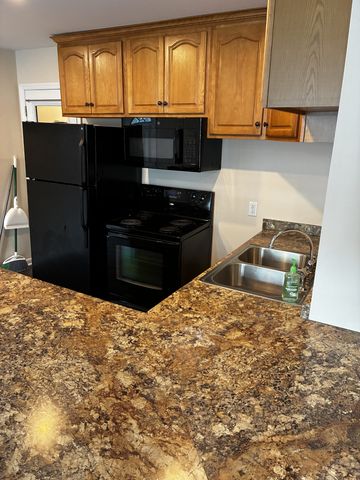 10200 New Hope Rd, Bon Aqua, TN 37025
