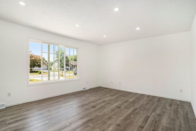 11764 Deerfield Drive, Ravenna Twp, MI 49451