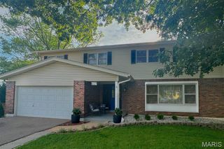 4327 Wickerfield Drive, St Louis, MO 63128