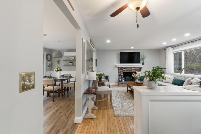 6 Clyde Road, York, ME 03909