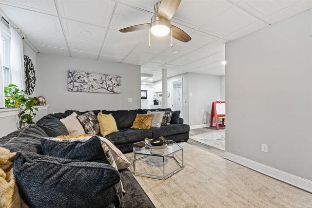 6 Clyde Road, York, ME 03909