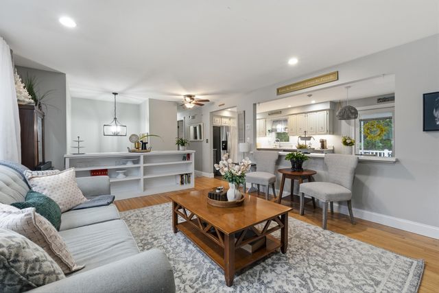 6 Clyde Road, York, ME 03909