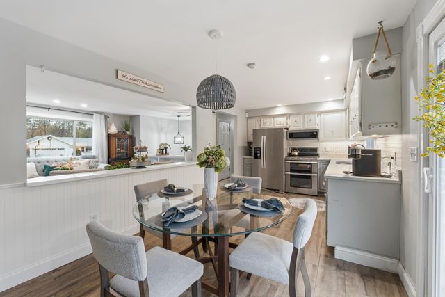 6 Clyde Road, York, ME 03909