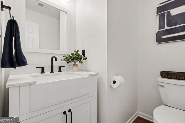 15 Forest Point, Newnan, GA 30265