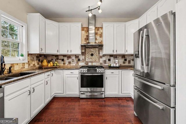 15 Forest Point, Newnan, GA 30265