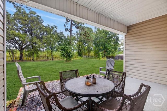 99 NE Taylors Creek Spur, Ludowici, GA 31316