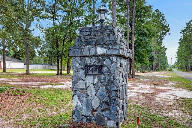 99 NE Taylors Creek Spur, Ludowici, GA 31316