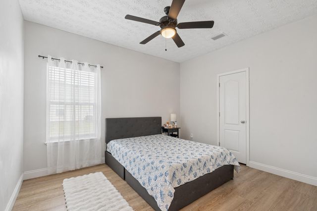 602 Tropical Way, Freeport, FL 32439