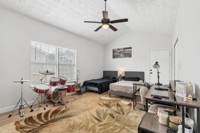 602 Tropical Way, Freeport, FL 32439