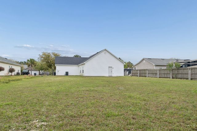 602 Tropical Way, Freeport, FL 32439