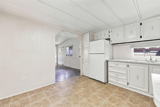 7213 COMMONS BOULEVARD, Port Richey, FL 34668
