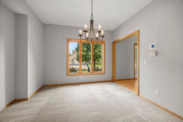 18462 Gladstone Boulevard N, Maple Grove, MN 55311