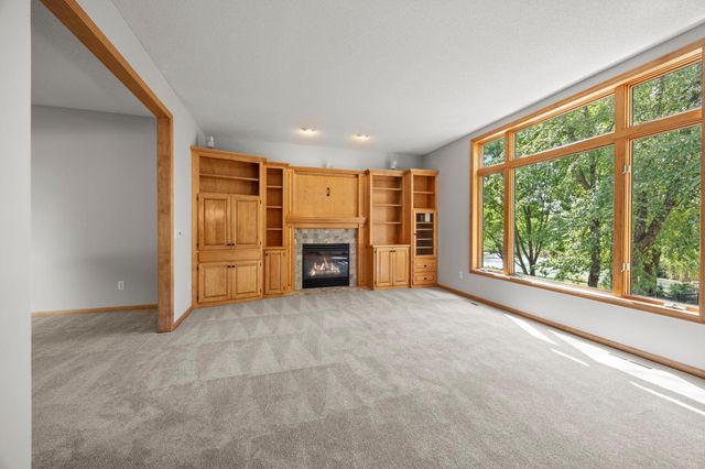 18462 Gladstone Boulevard N, Maple Grove, MN 55311
