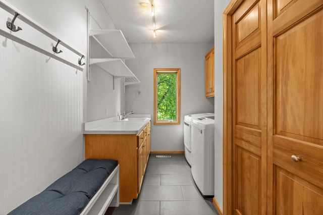 18462 Gladstone Boulevard N, Maple Grove, MN 55311