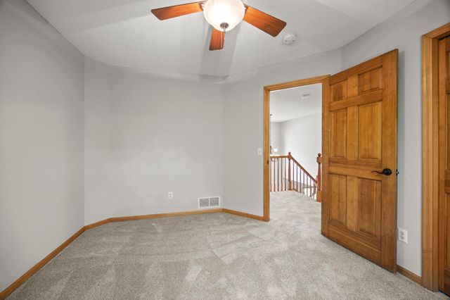 18462 Gladstone Boulevard N, Maple Grove, MN 55311
