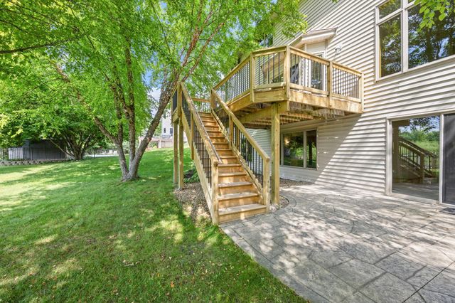 18462 Gladstone Boulevard N, Maple Grove, MN 55311