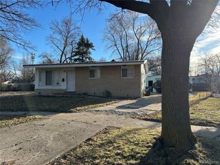 1030 McKeighan Avenue, Flint, MI 48507