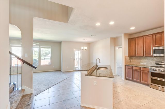 1604 Greenside DR, Round Rock, TX 78665