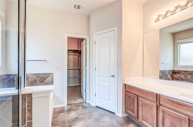 1604 Greenside DR, Round Rock, TX 78665