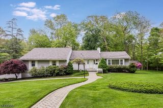 6 Driftway, Roseland Boro, NJ 07068