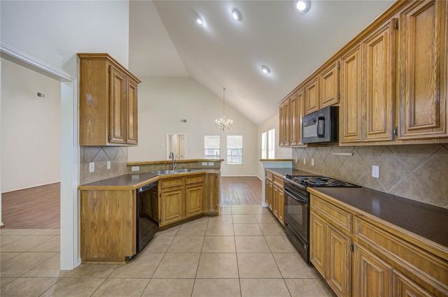 19915 Shore Meadows Lane, Richmond, TX 77407