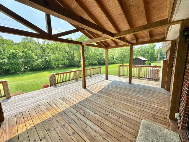 7532 Maysville Road, Carlisle, KY 40311