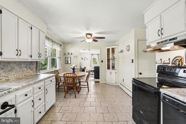 273 W PENN GRANT RD, Willow Street, PA 17584