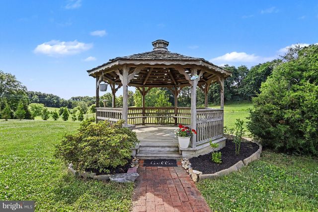 273 W PENN GRANT RD, Willow Street, PA 17584