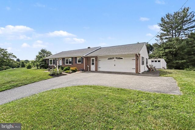 273 W PENN GRANT RD, Willow Street, PA 17584