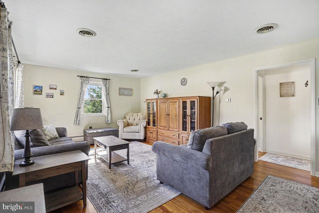 273 W PENN GRANT RD, Willow Street, PA 17584