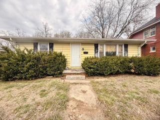 1501 Pacific Street, St Joseph, MO 64503