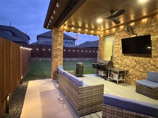 862 Mildren Lane, Fate, TX 75087