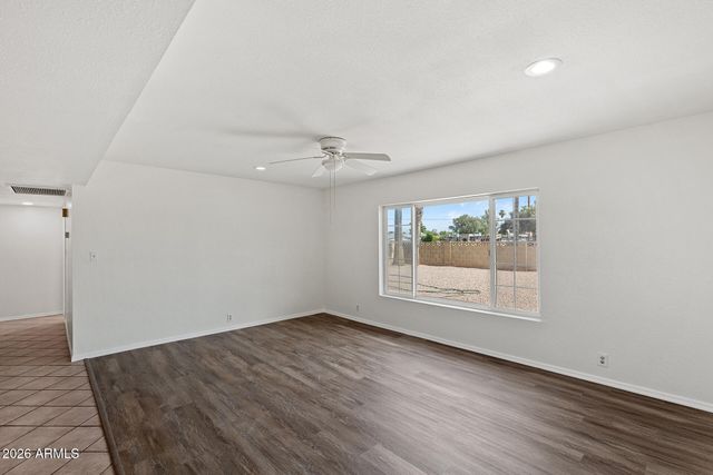 4503 W BRYCE Lane, Glendale, AZ 85301