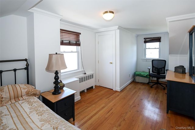 251 McKinley Parkway, Mineola, NY 11501