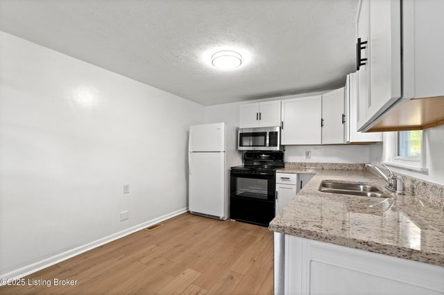 518 Washburn Ave, Louisville, KY 40222