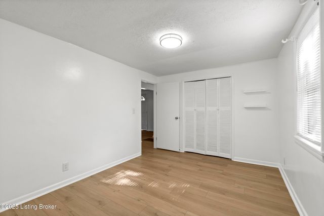 518 Washburn Ave, Louisville, KY 40222