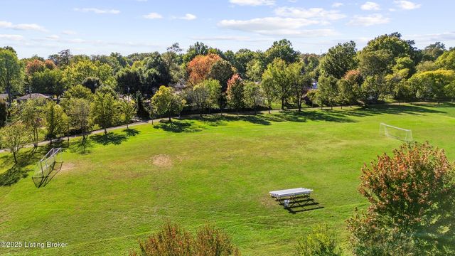 518 Washburn Ave, Louisville, KY 40222