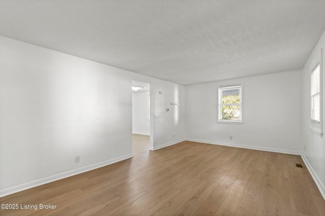 518 Washburn Ave, Louisville, KY 40222