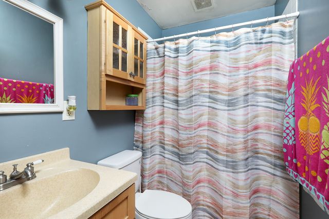 2615 30th Street, Des Moines, IA 50310