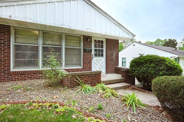 2615 30th Street, Des Moines, IA 50310