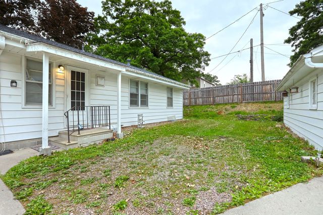 2615 30th Street, Des Moines, IA 50310