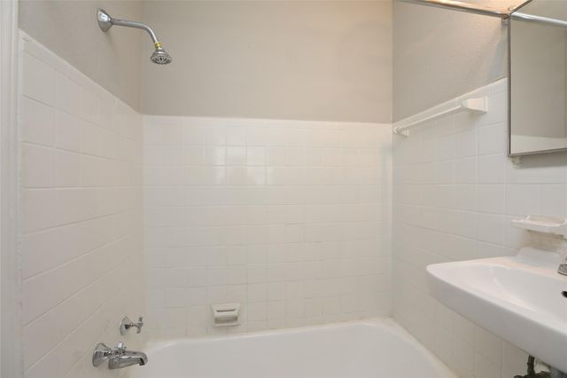 1820 Binz Street 6, Houston, TX 77004