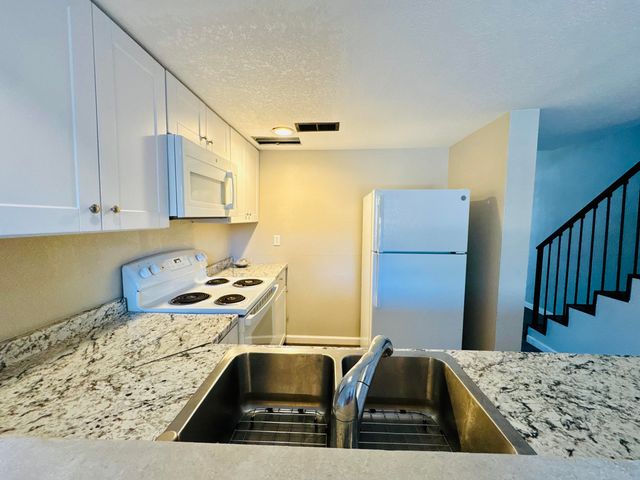 3301 Monroe Street NE UNIT H89, Albuquerque, NM 87110