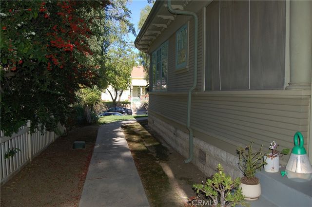 4160 CHESTNUT Street, Riverside, CA 92501